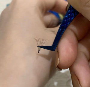VOLUME TWEEZER
